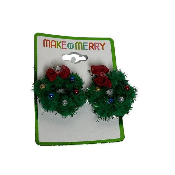 Make It Merry Christmas Wreath Earrings With Red Bows & Baubles - Picture 1 of 4